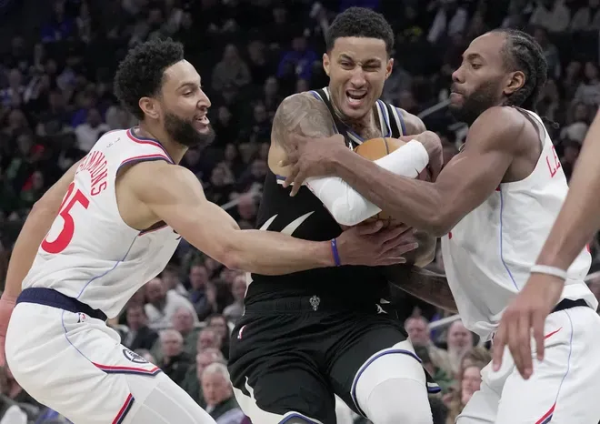 Milwaukee Bucks Injury Report: Giannis Antetokounmpo's Status vs. Miami